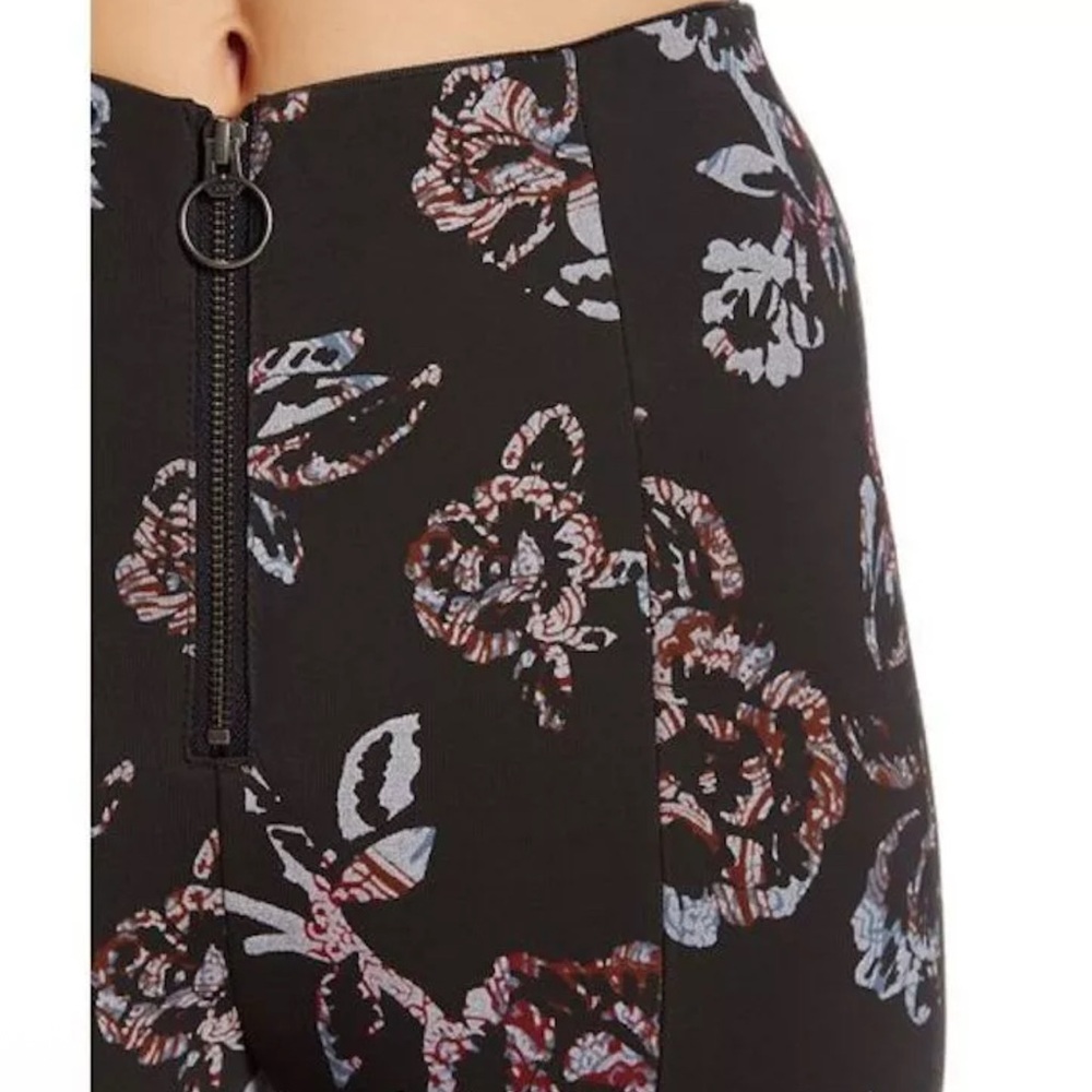 Free People Born To Be Wild Gray Floral Flare Pants - Picture 3 of 4